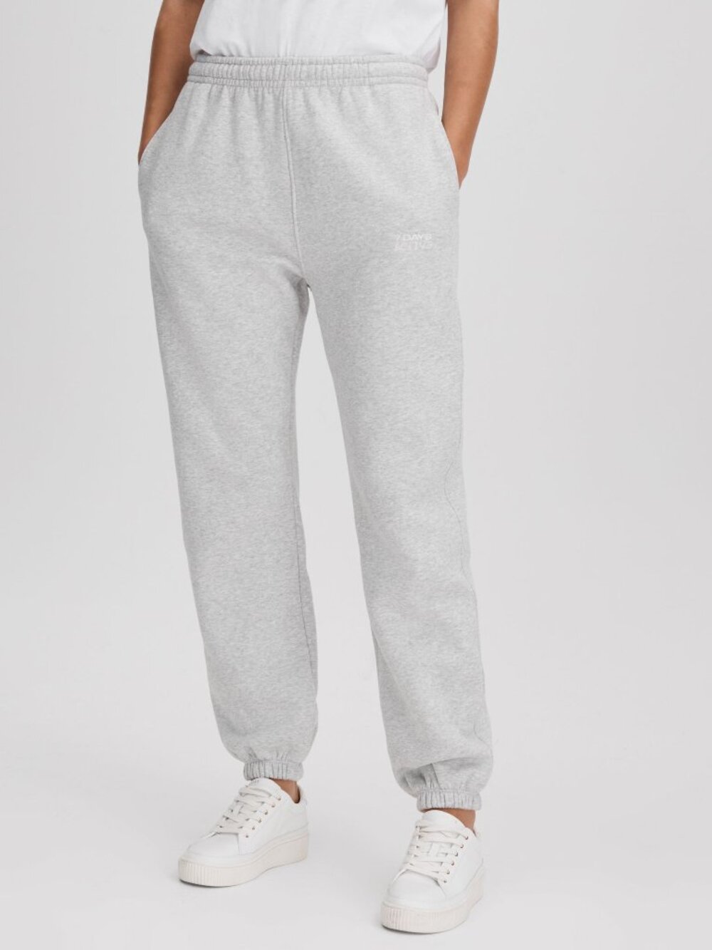 7 Days Active Size XS Heather Grey Fitted Joggers